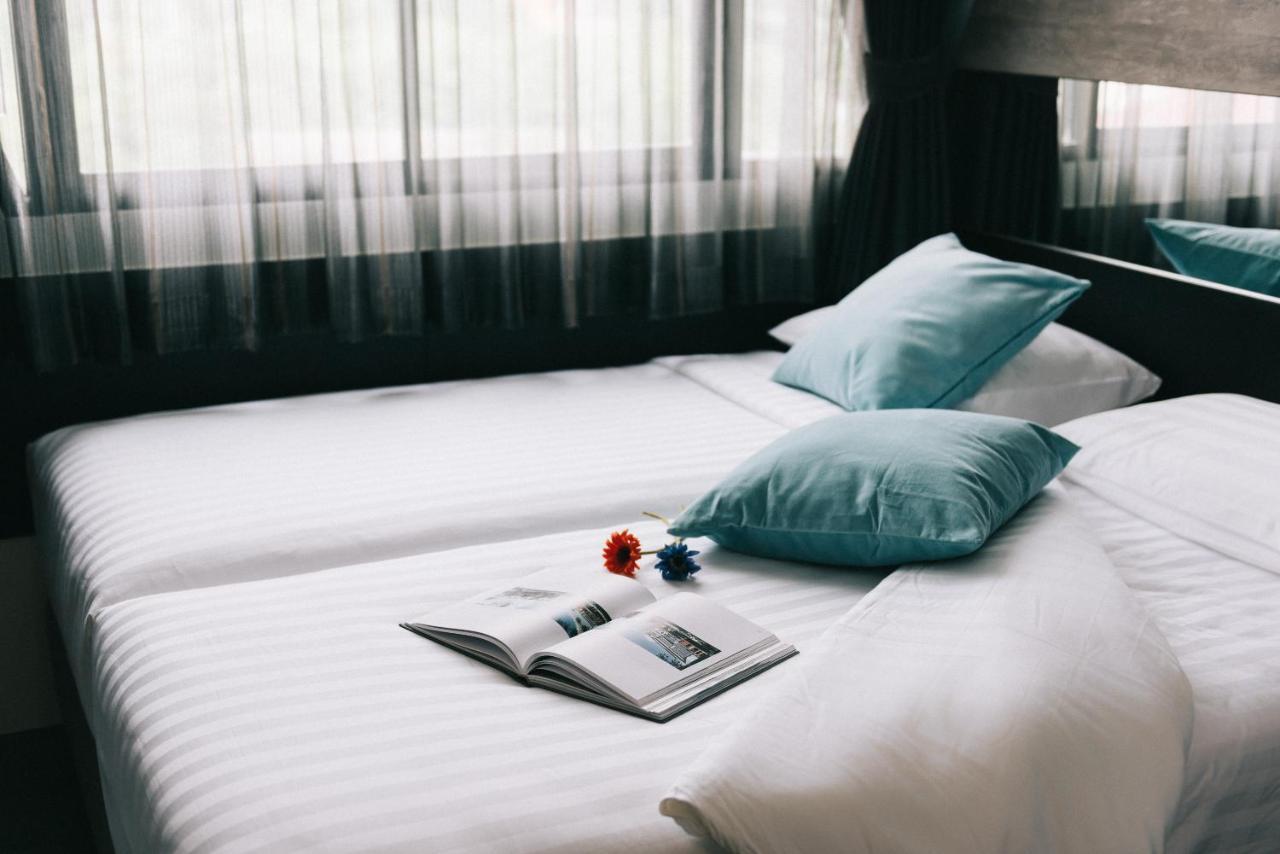 The Xtreme Suites Бангкок Экстерьер фото
