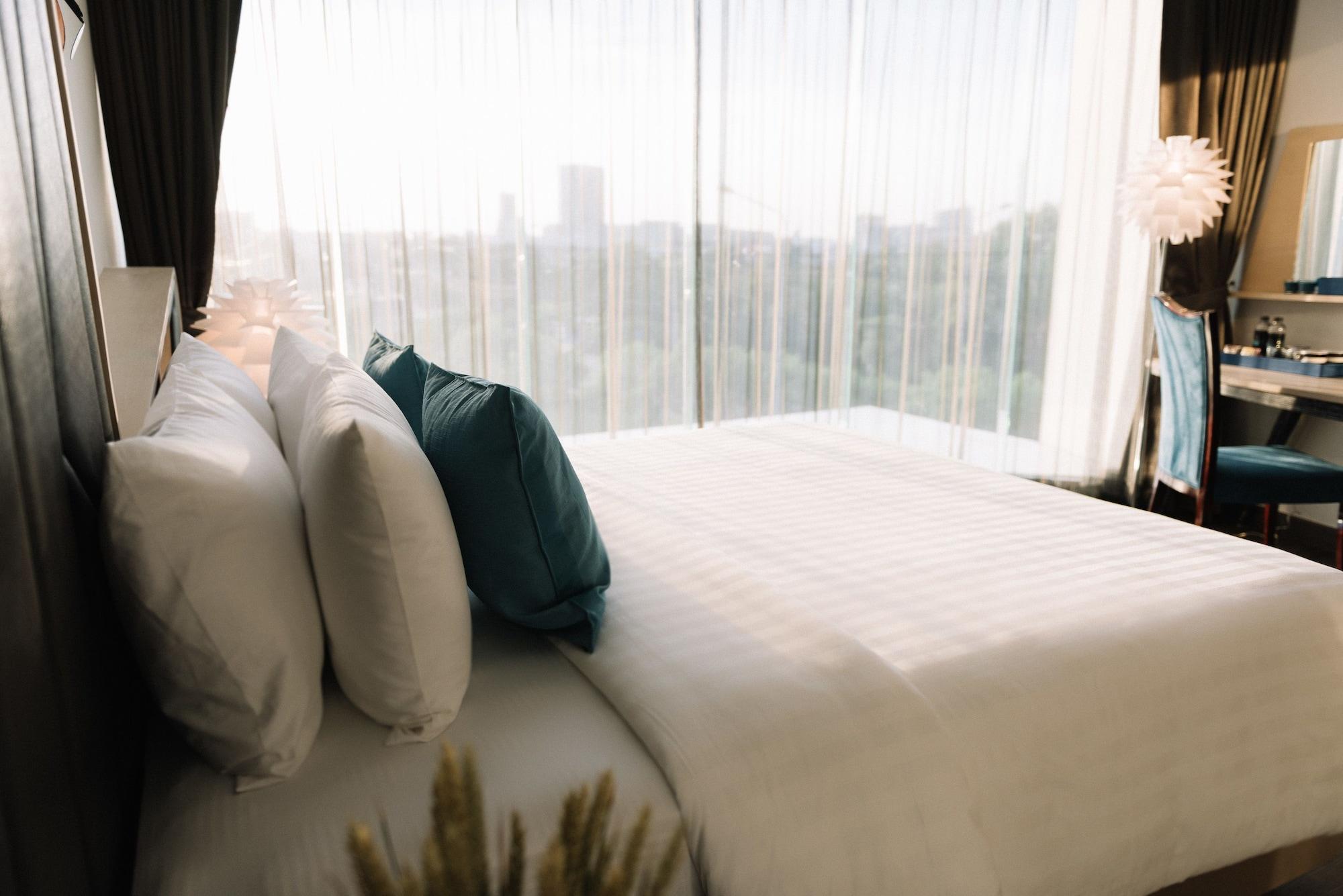 The Xtreme Suites Бангкок Экстерьер фото