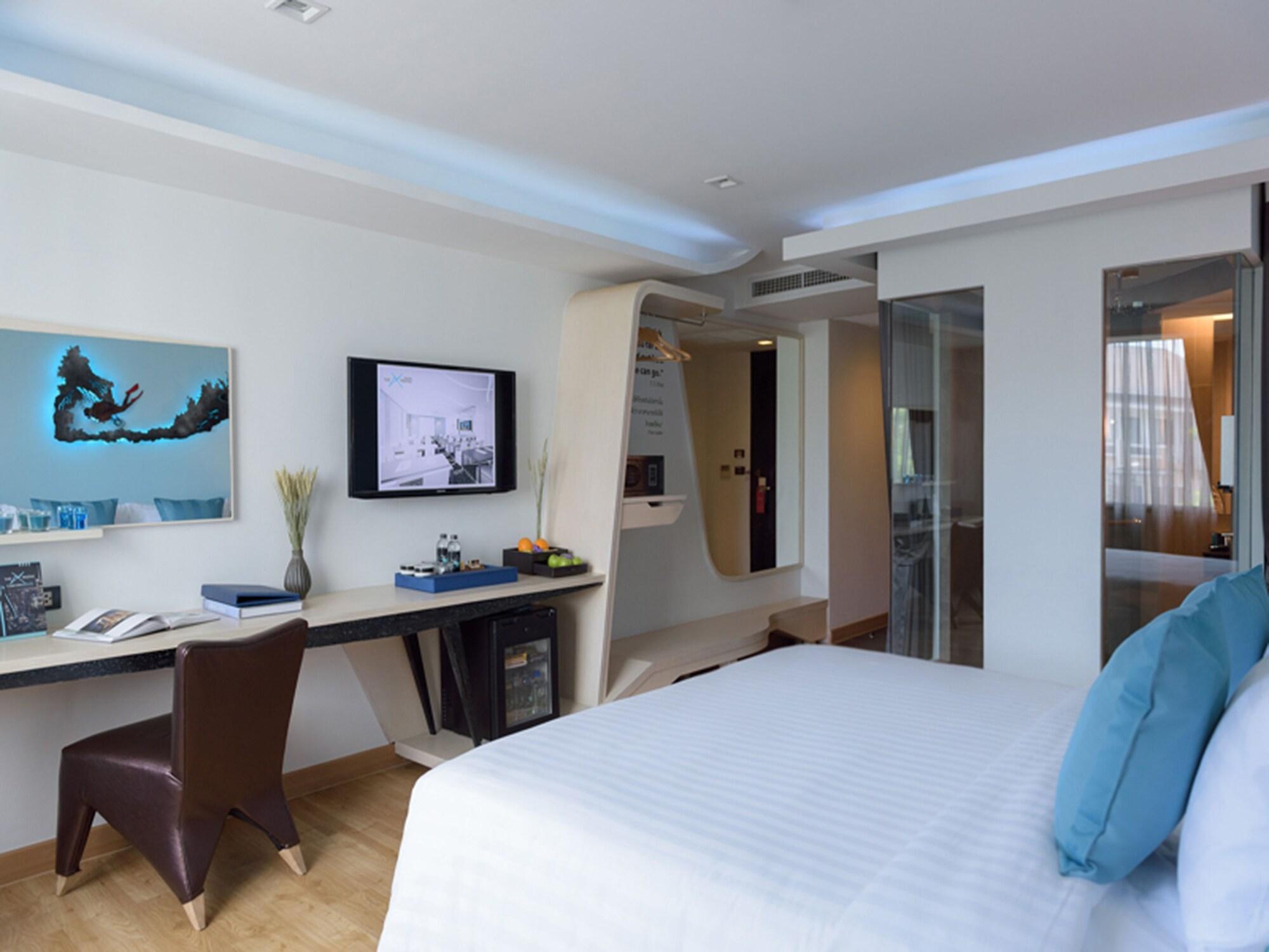 The Xtreme Suites Бангкок Экстерьер фото