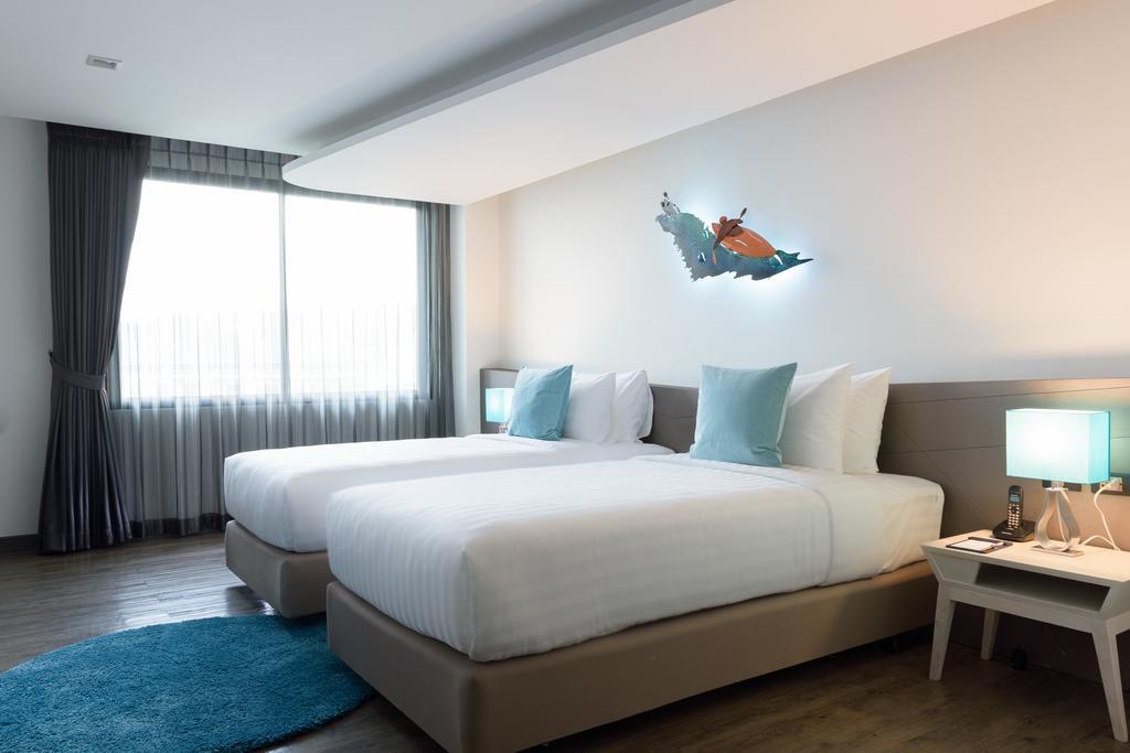 The Xtreme Suites Бангкок Экстерьер фото