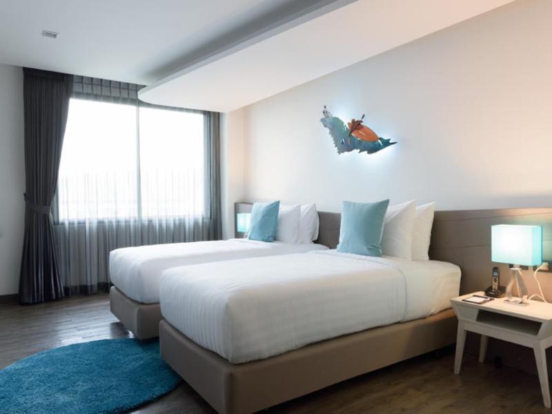 The Xtreme Suites Бангкок Экстерьер фото